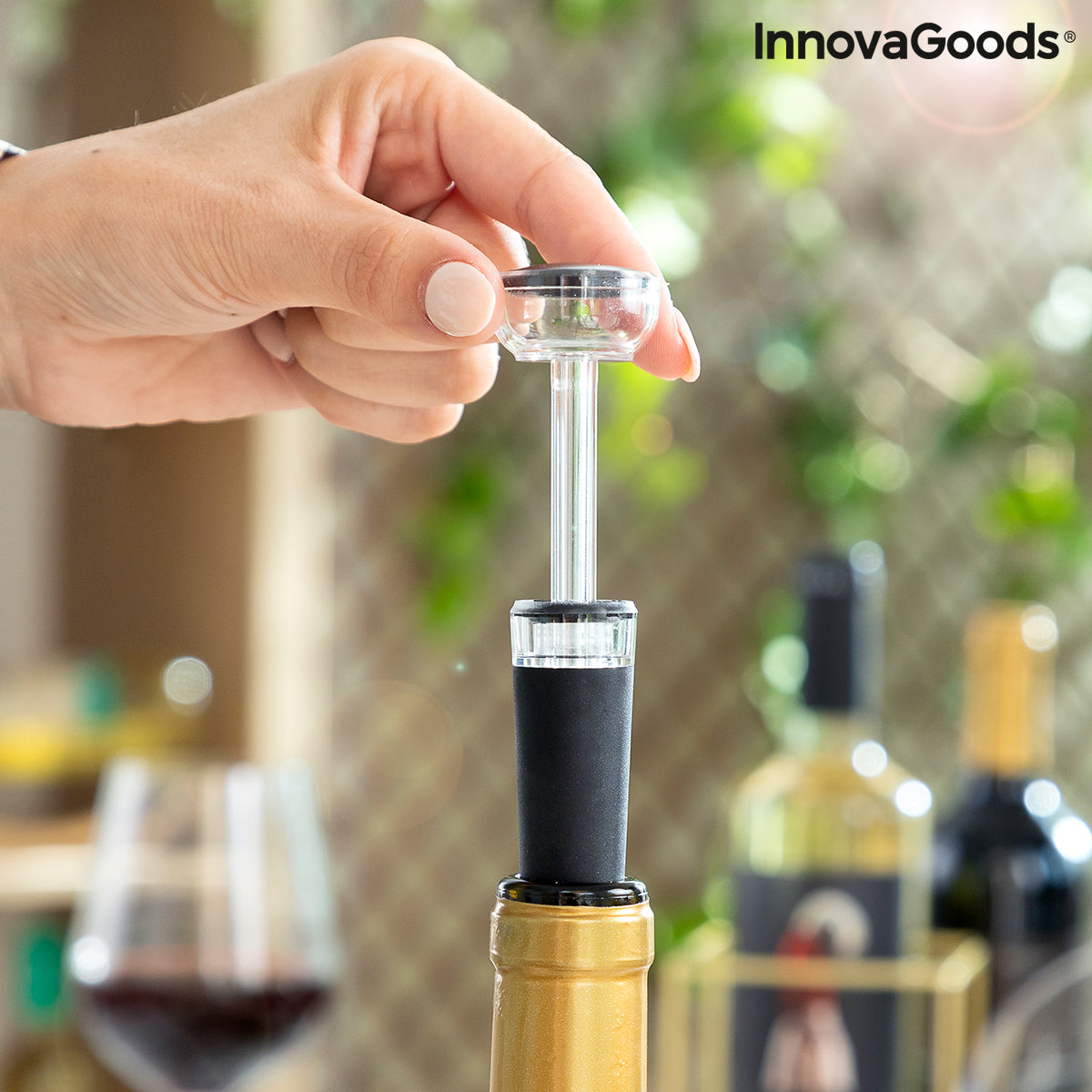 Electric Corkscrew with Accessories for Wine Corking InnovaGoods